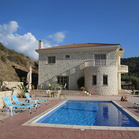 Villa Melyia Като Пиргос Екстериор снимка