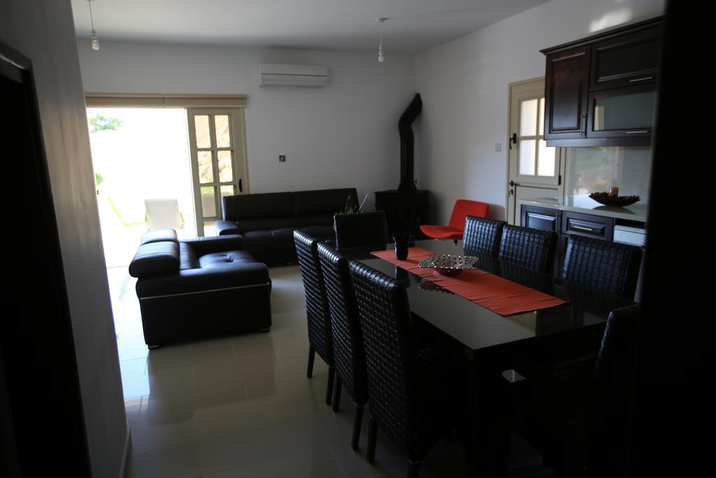 Villa Melyia Като Пиргос Стая снимка